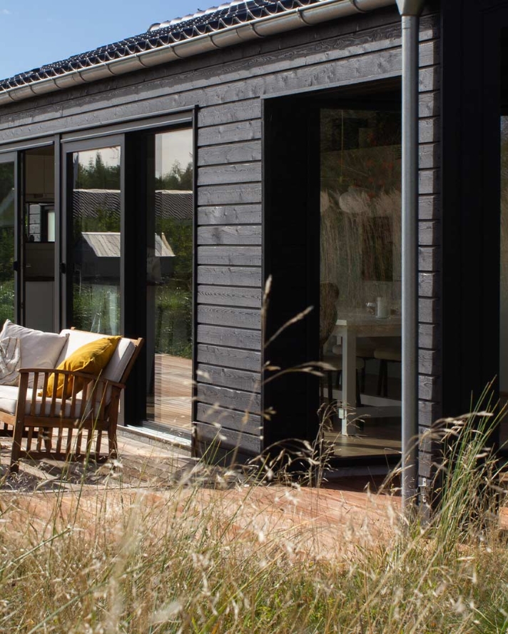 Sommerhus med
Jatoba terrasse.