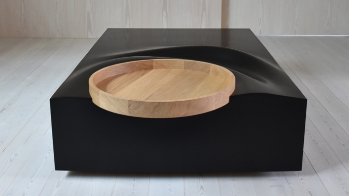 Et klassisk og tidløst møbel, hvor designerens legende tilgang virkelig kommer til udtryk.  .