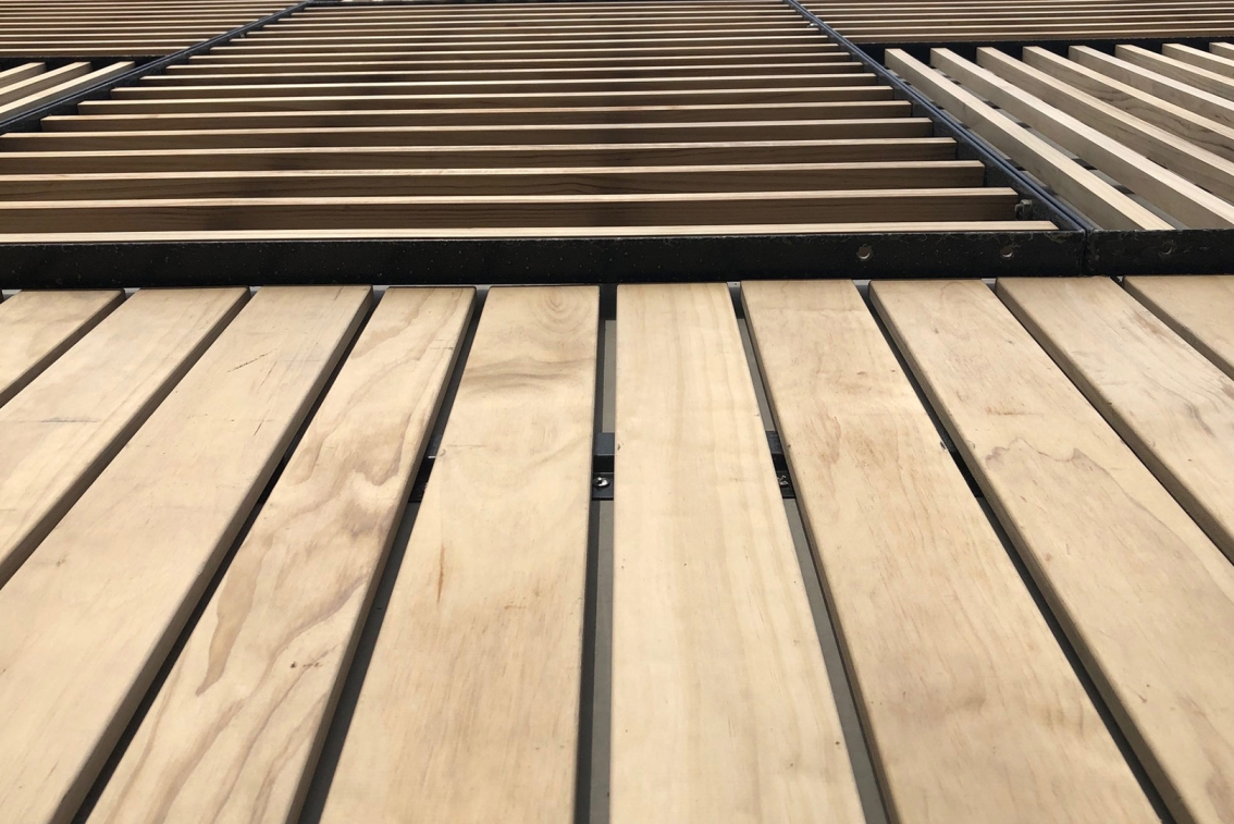 Ungdomsboliger 
med modificeret træ.